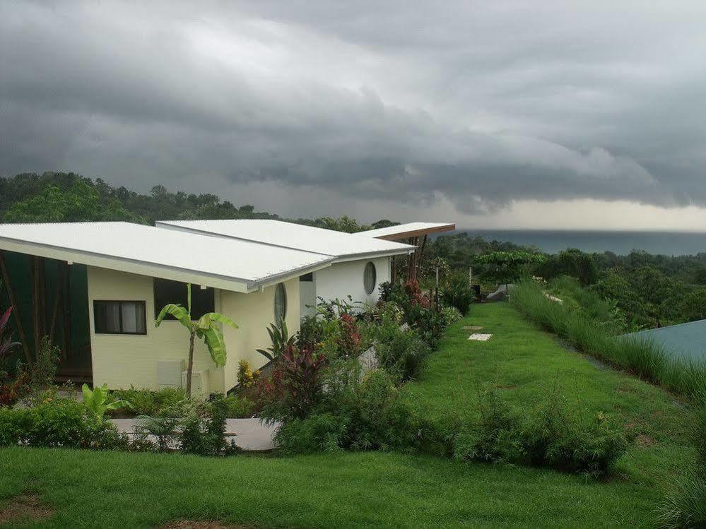 Eden Tica Lodge อูวีตา ภายนอก รูปภาพ